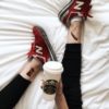 4 пера на ногах