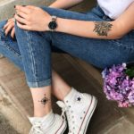 Временная татуировка компас на ноге