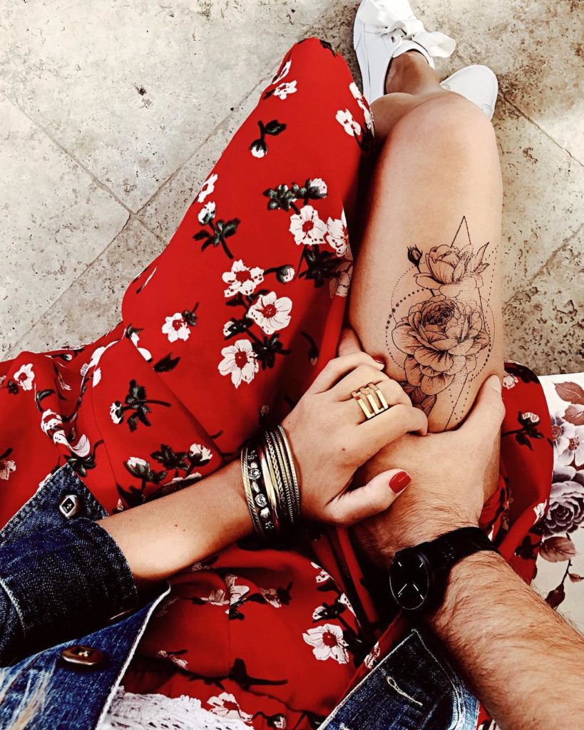 Temporary tattoo "Троянди у геометрії"
