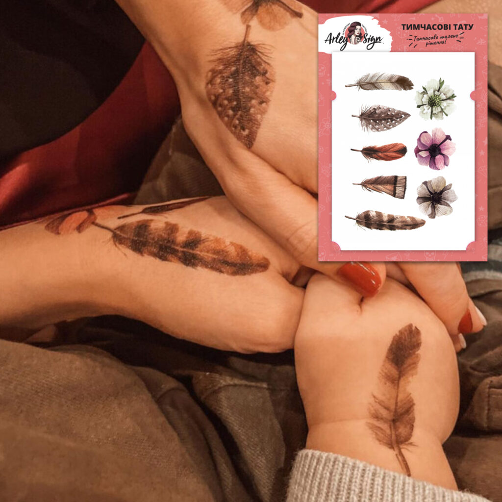 Temporary tattoo "Сет пір'їнок з квітками"