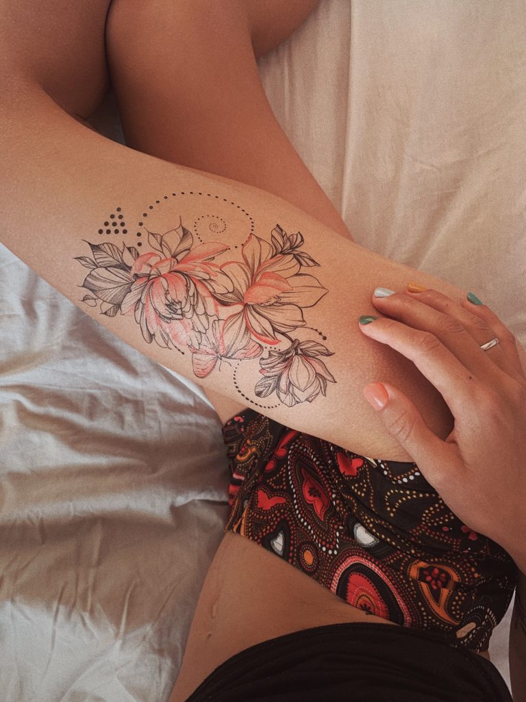 Temporary tattoo "Могутність розквіту"