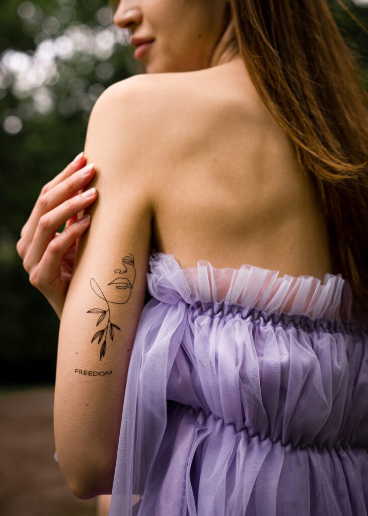Temporary tattoo "Ніжні силуети"