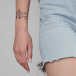 Temporary tattoo "Тату природа: Гори та листя"